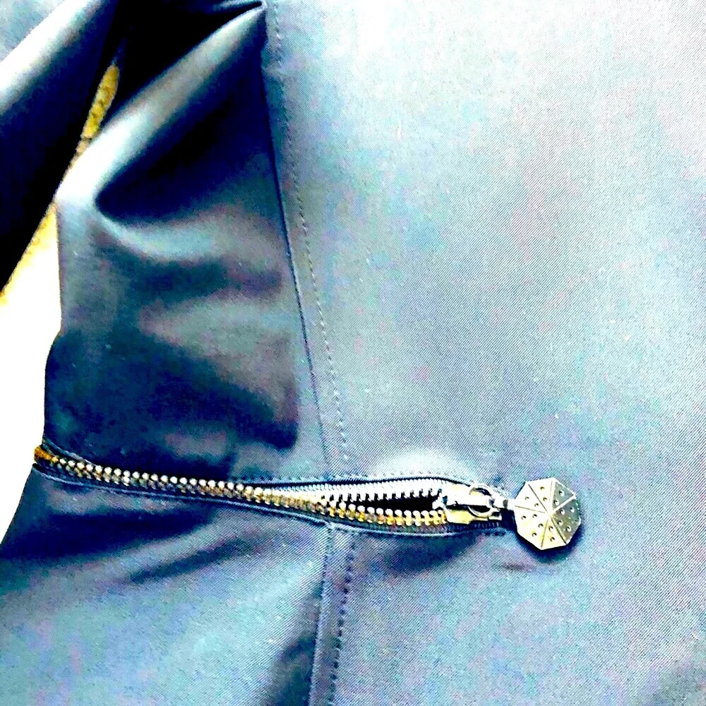 European/Paris boutique purchased S7-8 tux/suit. cocktails,vacation.Amazing - Picture 8 of 8